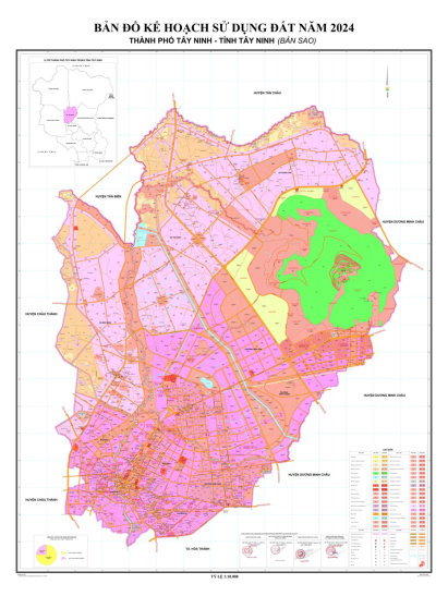 UBND xã Thạnh Tân niêm yết công khai kế hoạch sử dụng đất năm 2024.